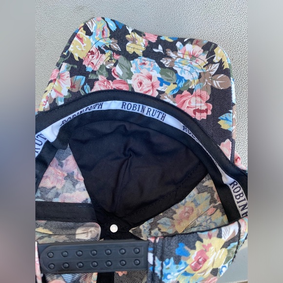 Robin Ruth Budapest Multicolor Adjustable Snapback Cap/Hat - Picture 7 of 8